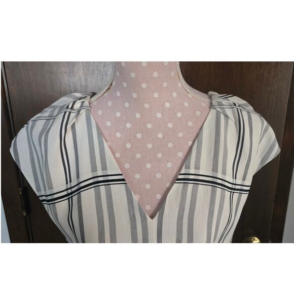 Beautiful Lewit Grid Check Cap Sleeve Dress In Ivory & Black Grid Stripe size 8 - Picture 6 of 11